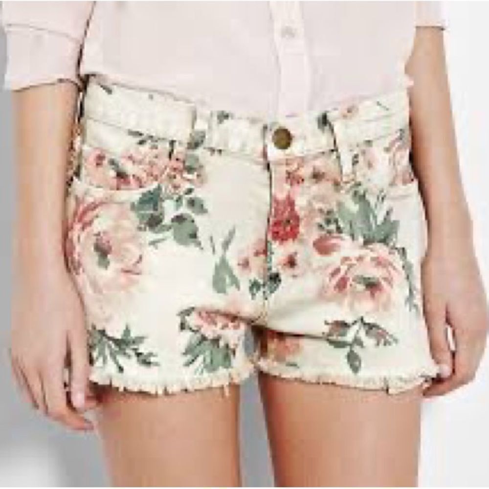 Current Elliott Denim Boyfriend Shorts in Haystack Floral